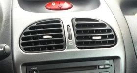 Auto-radio, remplacer celui d'origine Peugeot 206.