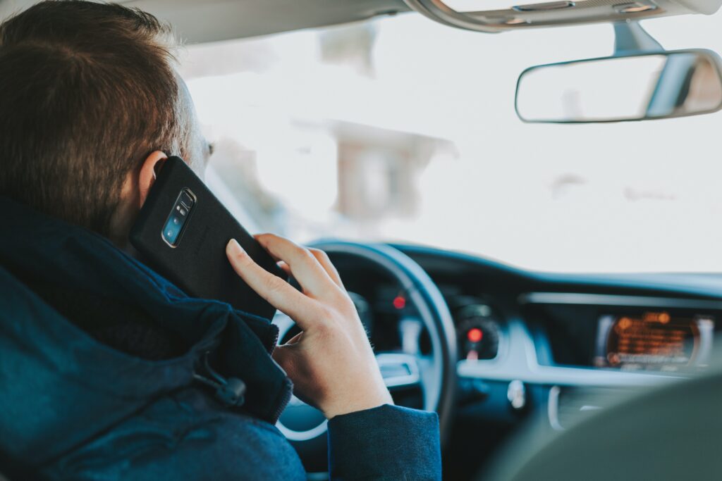 Téléphone au volant 