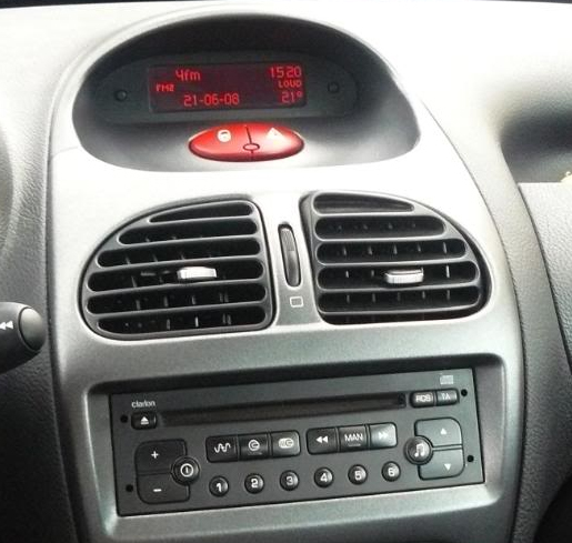 auto-radio peugeot 206